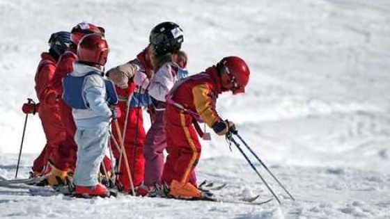 I consigli dei maestri di sci per portare i bambini sulla neve